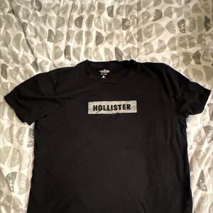 Hollister ~ California Black Men’s T-Shirt ~ Size M